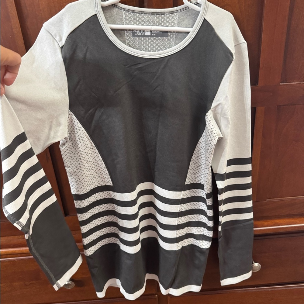 The North Face Gray Patterned Women's Top